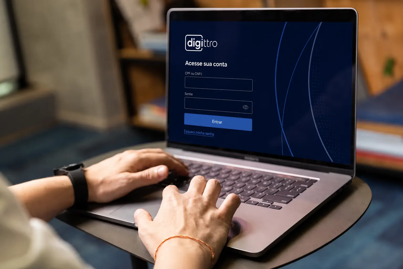 Camadas de segurança e autenticação da plataforma Digittro
